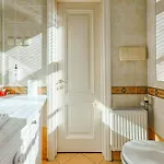 Authentic Old Heritage, 2br, Grand Ceilings Lägenhet Riga