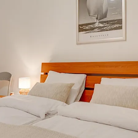 Authentic Old Heritage, 2br, Grand Ceilings