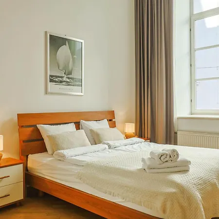아파트 Authentic Old Heritage, 2br, Grand Ceilings *