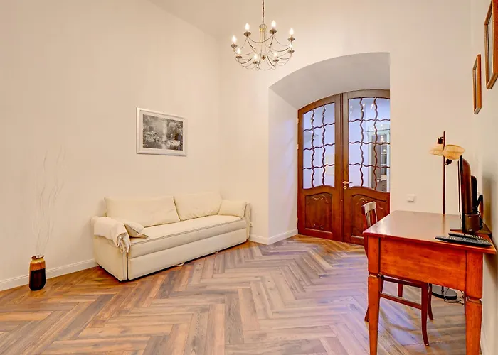 아파트 Authentic Old Heritage, 2br, Grand Ceilings *