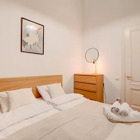 公寓 Authentic Old Heritage, 2br, Grand Ceilings